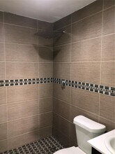 27XX Collins Ave in Miami Beach, FL - Building Photo - Building Photo