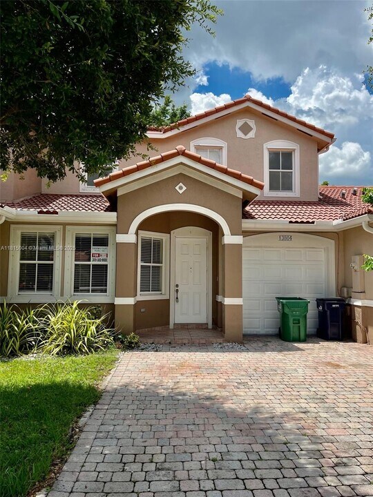 13804 SW 275th St in Homestead, FL - Building Photo