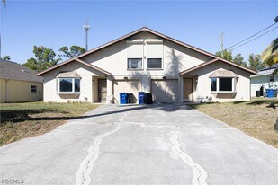 7261 Albany Rd in Ft. Myers, FL - Building Photo