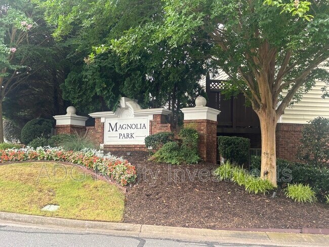 5748 Werburgh St in Charlotte, NC - Building Photo - Building Photo