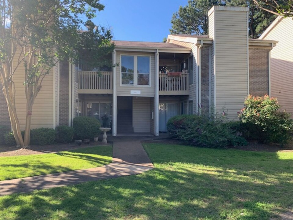 6687 Whispering Oak Pl in Memphis, TN - Building Photo