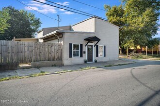 1112 E Oak St in Louisville, KY - Building Photo - Building Photo