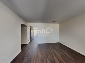 729 W Firehawk Dr in Green Valley, AZ - Building Photo - Building Photo