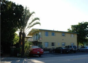 622 NE 14th Ave Ft. Lauderdale, FL 33304 in Fort Lauderdale, FL - Building Photo - Building Photo