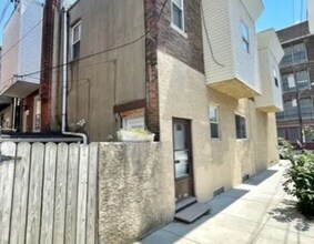 413 W Porter St in Philadelphia, PA - Building Photo - Building Photo