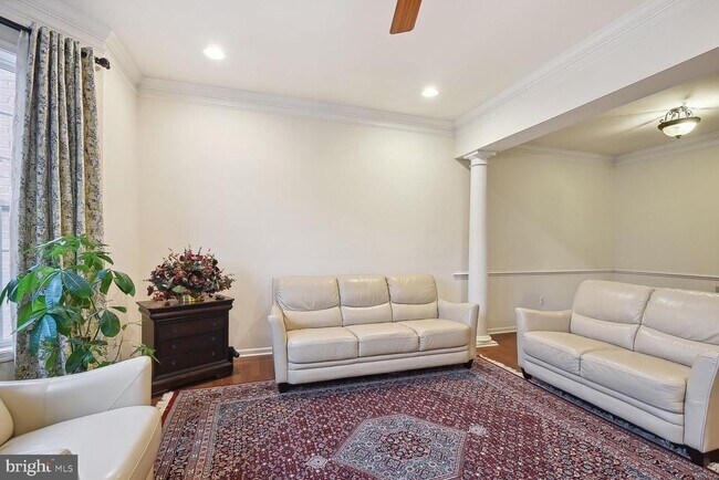 property at 43248 Mitcham Square