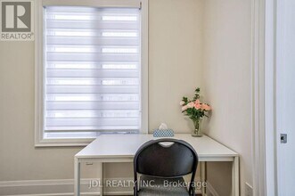 133 Hillsview Dr in Richmond Hill, ON - Building Photo - Building Photo