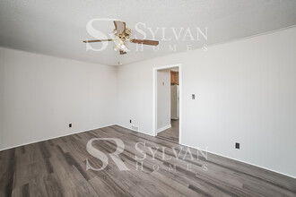 140 E Renee Dr in Advance, NC - Foto de edificio - Building Photo