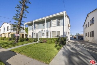 5324 Vantage Ave in Los Angeles, CA - Building Photo - Building Photo