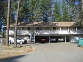 24420 Highway 89 Apartamentos