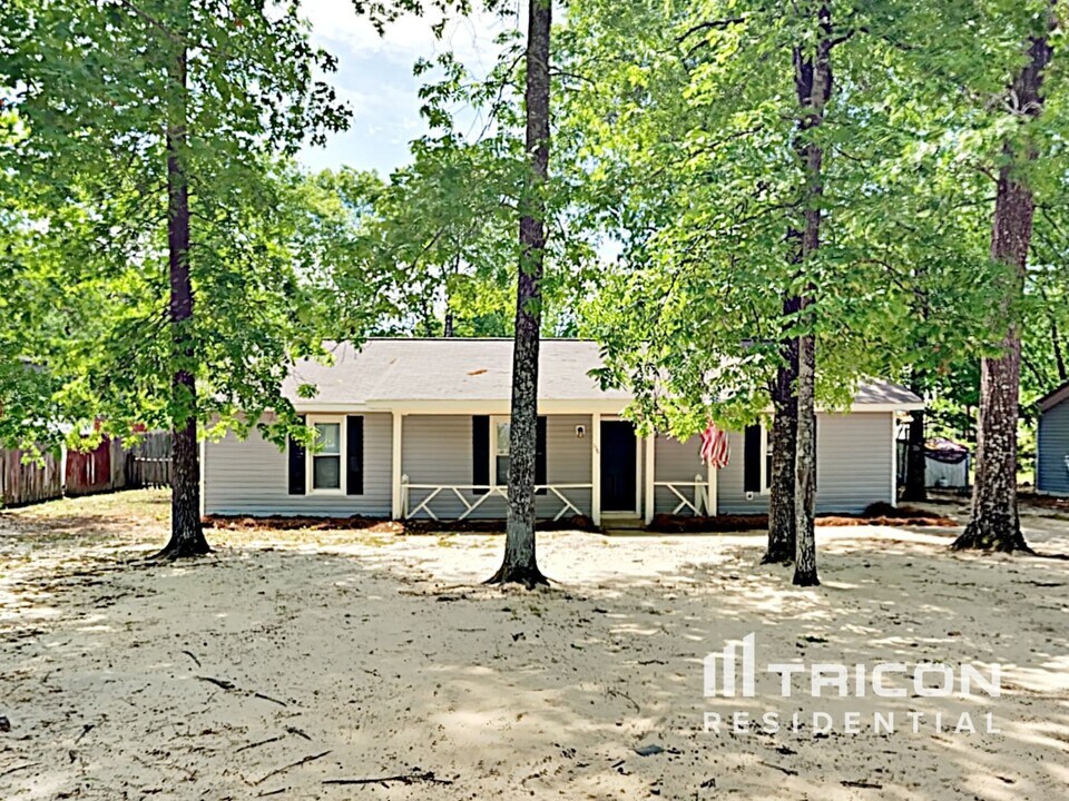 116 Pointer Dr in Hopkins, SC - Building Photo