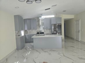 716 Truman St in Lake Worth Beach, FL - Building Photo - Building Photo