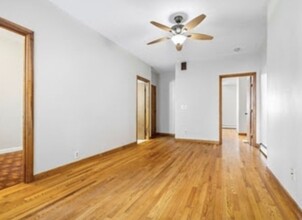 156 Lexington St, Unit #1 in Boston, MA - Building Photo - Building Photo