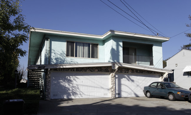 2637 109th Ave in Oakland, CA - Foto de edificio - Building Photo