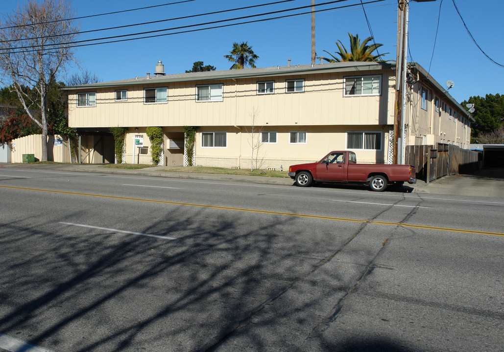 1776 California St in Mountain View, CA - Building Photo