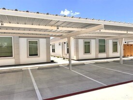 11 S Alamo Rd in Alamo, TX - Building Photo