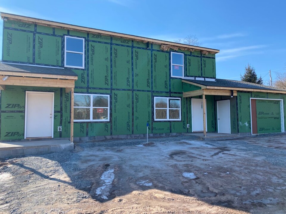 18 Hoffman Rd in Halifax, PA - Building Photo