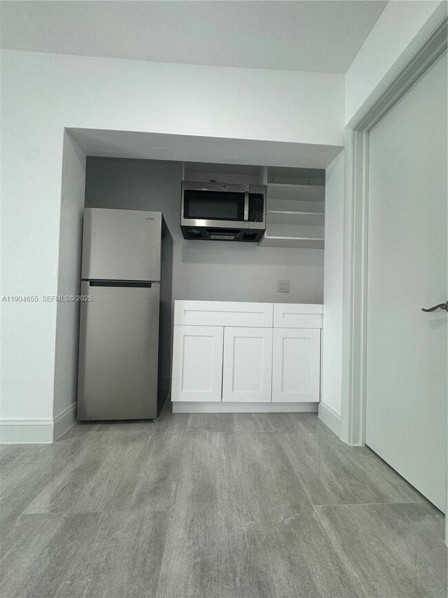 property at 19340 Bel Aire Dr