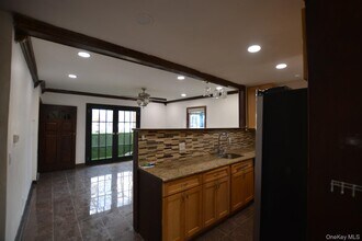 82-01-82251 251st St in Queens, NY - Building Photo - Building Photo