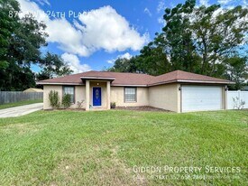 875 NW 124th Pl in Citra, FL - Building Photo