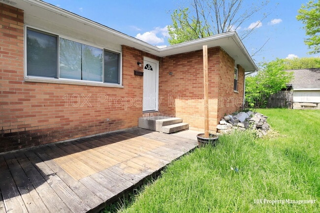 94 Cherrington Rd in Westerville, OH - Building Photo - Building Photo