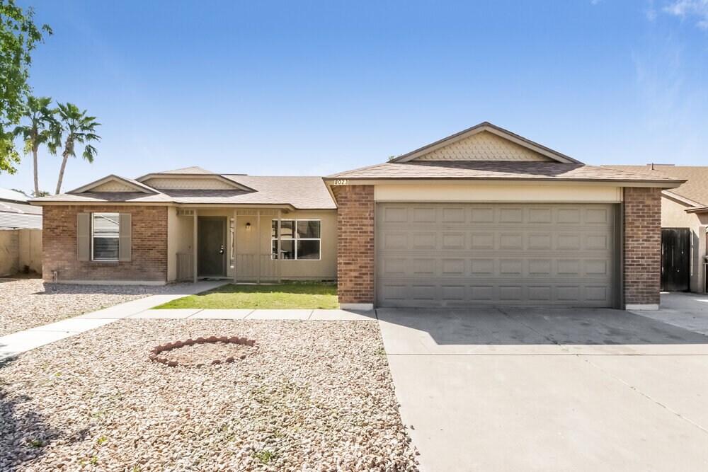 8023 W Krall St in Glendale, AZ - Building Photo