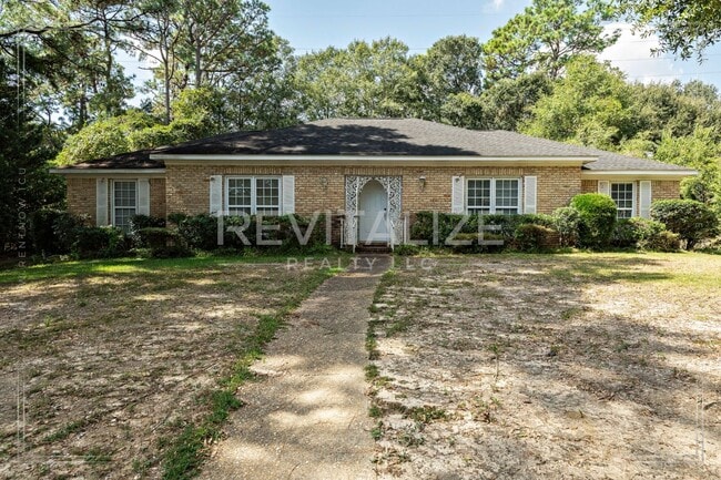 962 Lansdale Ct