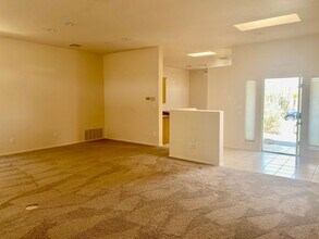 1665 Vista Del Cerro in Las Cruces, NM - Building Photo - Building Photo