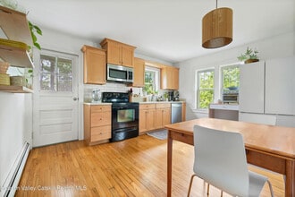 286 NY-28 in Kingston, NY - Building Photo - Building Photo
