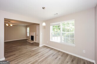 4614 Raven Wood Loop in Union City, GA - Building Photo - Building Photo