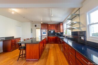 1030 Ulloa St in San Francisco, CA - Building Photo - Building Photo