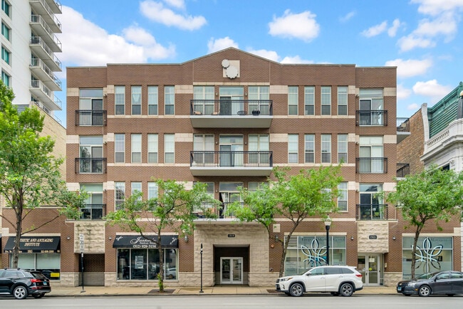 property at 1919 S Michigan Ave