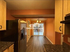 5213 Hiawatha Ln in Minneapolis, MN - Building Photo - Building Photo