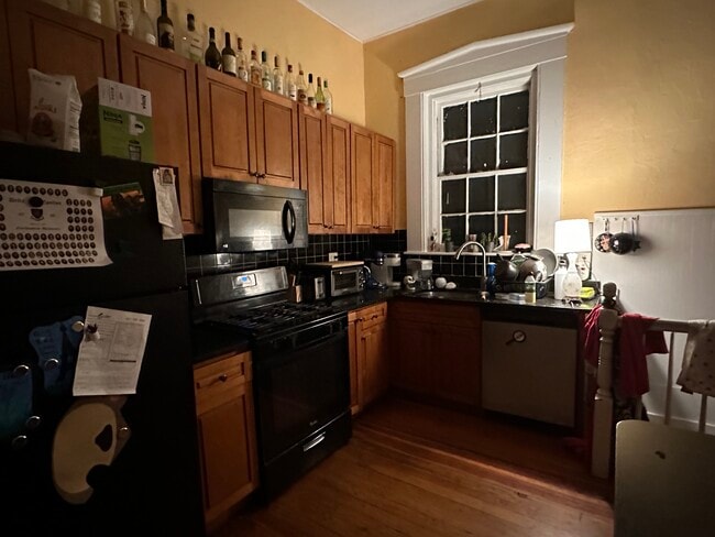 139 Hillside St, Unit 1