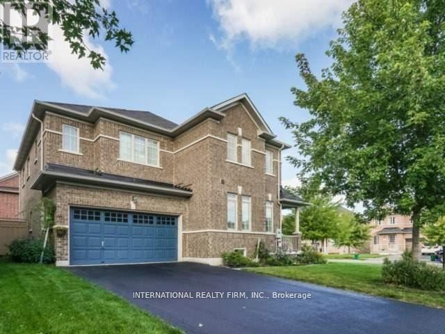 39 Lewis Honey Dr in Aurora, ON - Building Photo - Building Photo