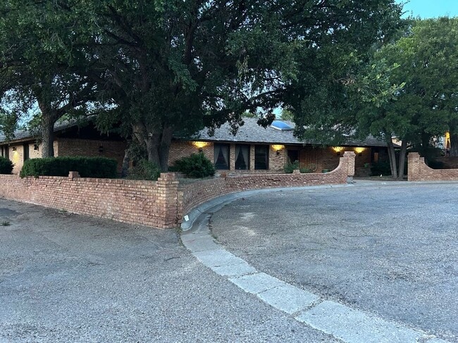 property at 108 Timberlake Ct