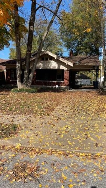 1980 Snowden Ave in Memphis, TN - Building Photo