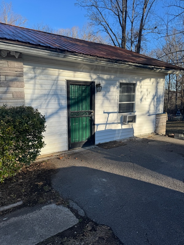 325 Highland View Dr in Knoxville, TN - Foto de edificio - Building Photo