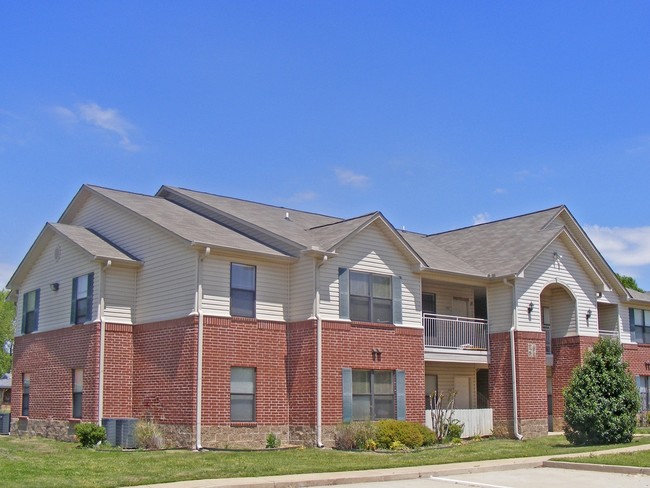 Chapel Ridge of Martin in Martin, TN - Foto de edificio - Building Photo