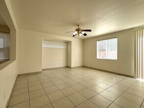 6839 Scarlet Flax St in Las Vegas, NV - Building Photo - Building Photo