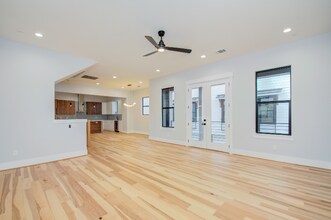 7016 Staffordshire Blvd in Houston, TX - Building Photo - Building Photo