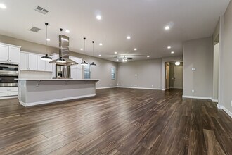 16020 W Cameron Dr in Surprise, AZ - Building Photo - Building Photo