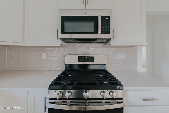 18 Catherine St in Red Bank, NJ - Building Photo - Building Photo