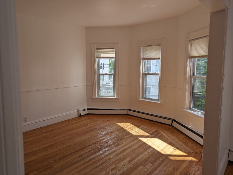 77 Vinton St in Providence, RI - Building Photo