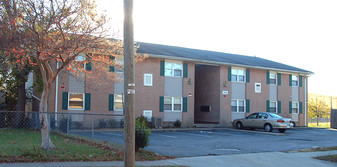 2252 Barraud Ave Apartments