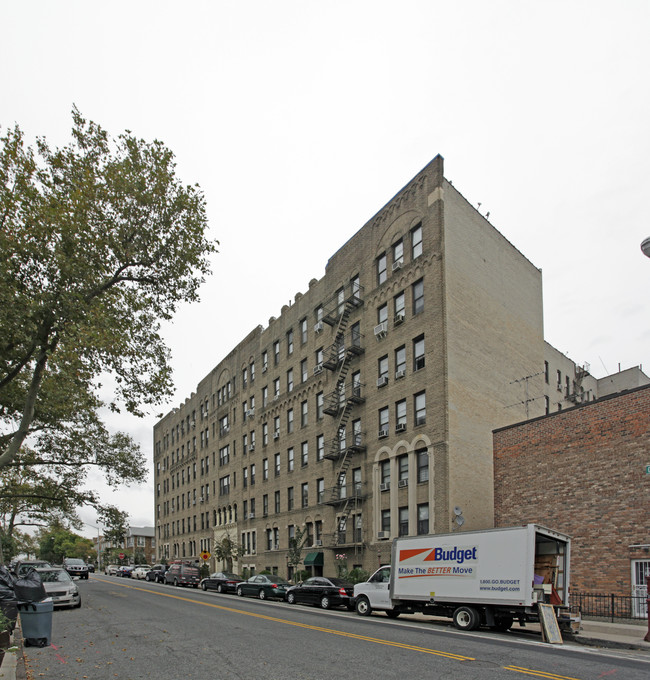 7101 Colonial road in Brooklyn, NY - Foto de edificio - Building Photo