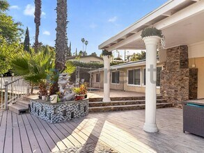 20520 Rhoda St in Los Angeles, CA - Building Photo - Building Photo