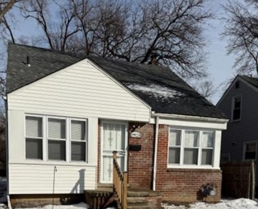 19924 Oakfield Ave in Detroit, MI - Building Photo