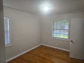 20 Sweetbriar Cir in Jackson, TN - Building Photo - Building Photo