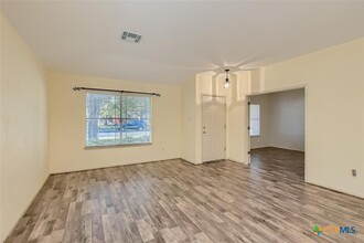 16210 Copper Leaf Ln in Leander, TX - Building Photo - Building Photo